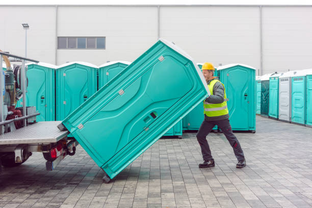 Portable Toilet Options We Offer in Powderly, TX